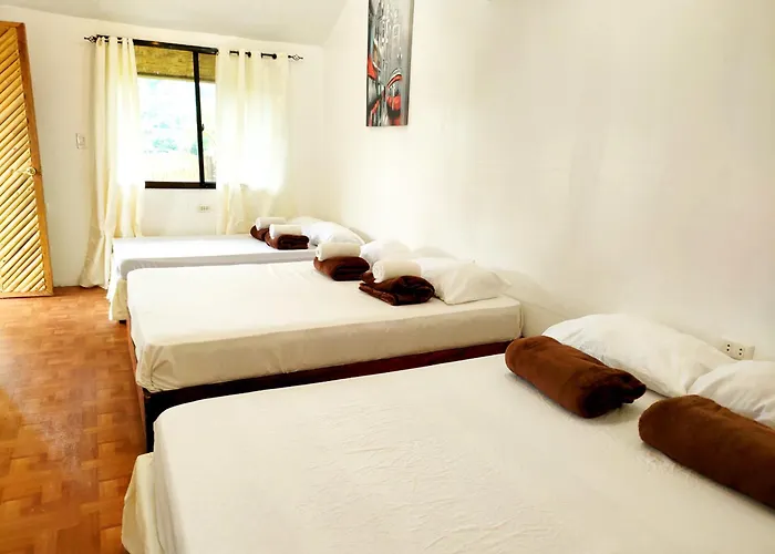 Siargao Tropic Hostel General Luna 